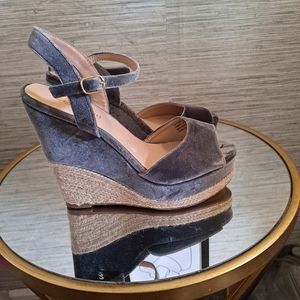 Zigi soho wedge sandal